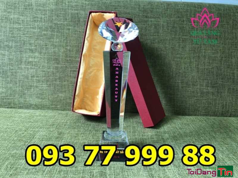 Cơ sở sản xuất cúp pha lê, kỷ niệm chương pha lê, biểu trưng pha lê giá rẻ s616 - Đồ dùng cá nhân, Thời trang, phụ kiện, Cần Bán, Mới, TP Hồ Chí Minh - Ảnh 1